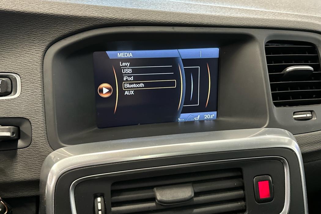 VOLVO V60 2014
