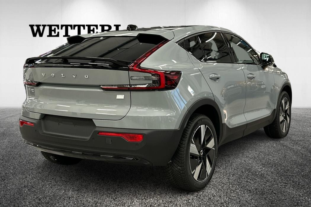 VOLVO C40 2024