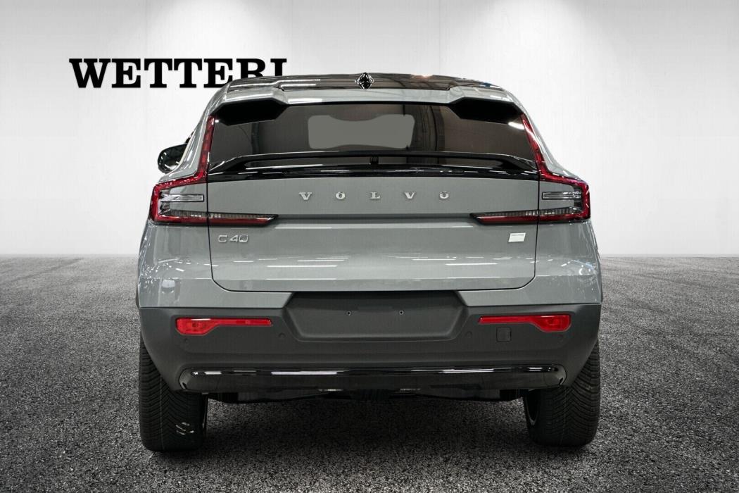 VOLVO C40 2024