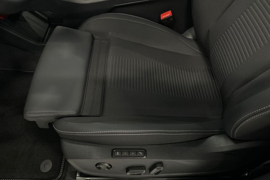 FORD EXPLORER 2026