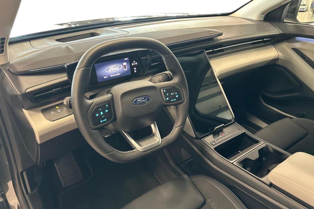 FORD EXPLORER 2026