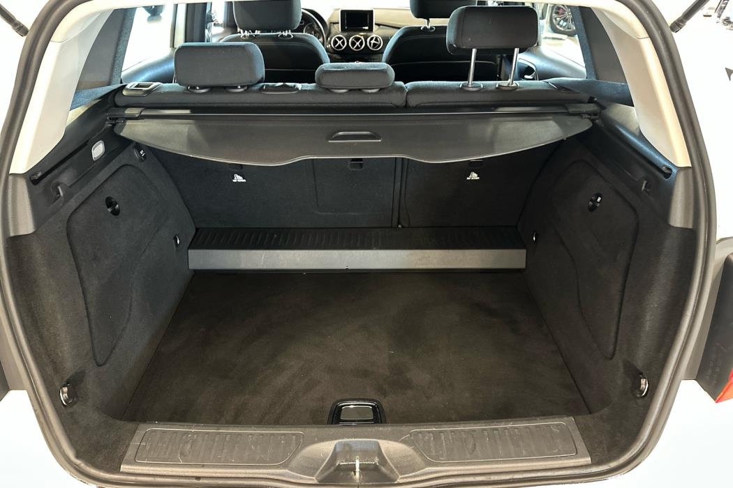 MERCEDES-BENZ B 2012