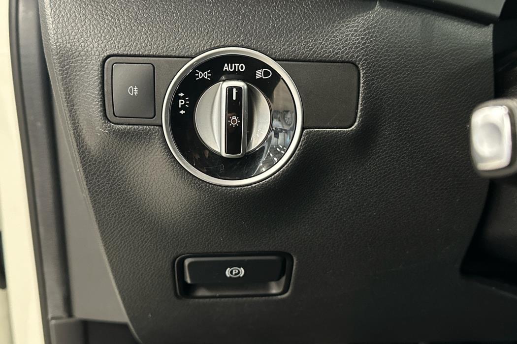 MERCEDES-BENZ B 2012