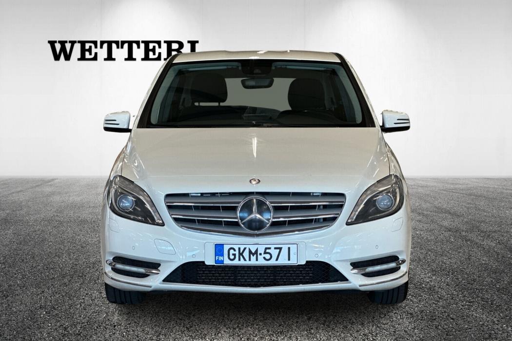 MERCEDES-BENZ B 2012