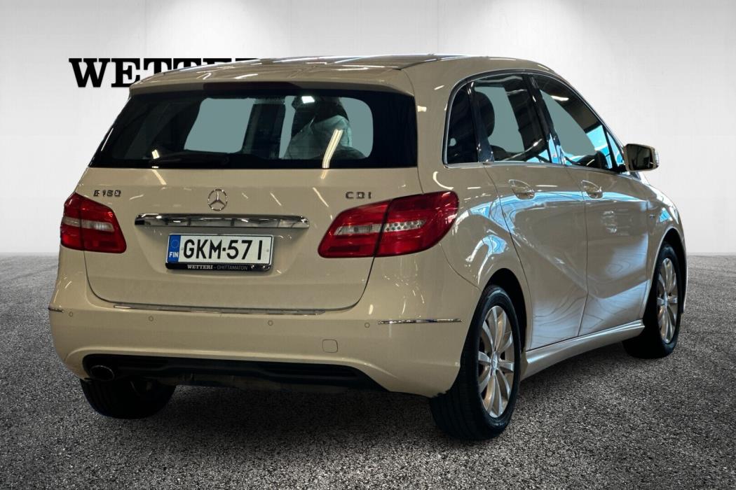 MERCEDES-BENZ B 2012