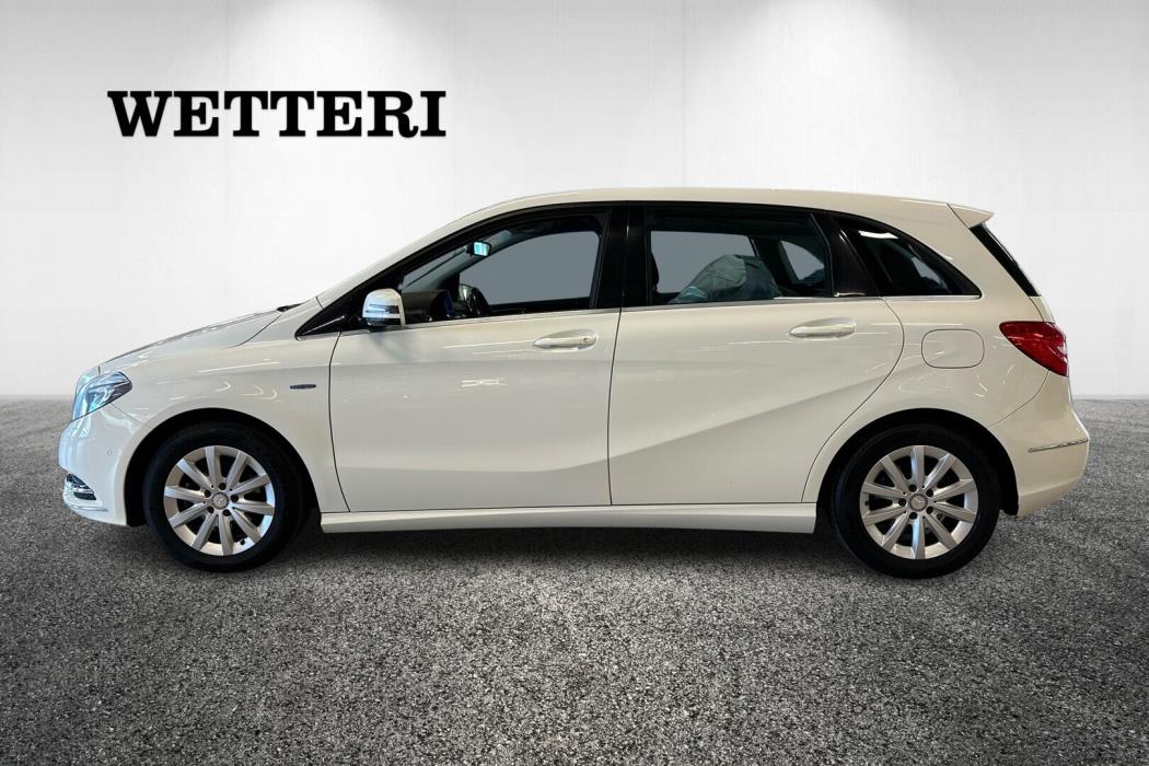 MERCEDES-BENZ B 2012