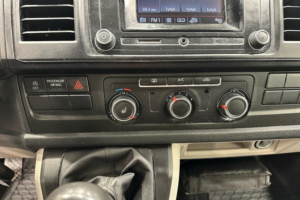 VOLKSWAGEN Transporter 2016