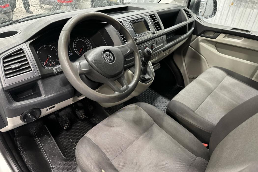 VOLKSWAGEN Transporter 2016