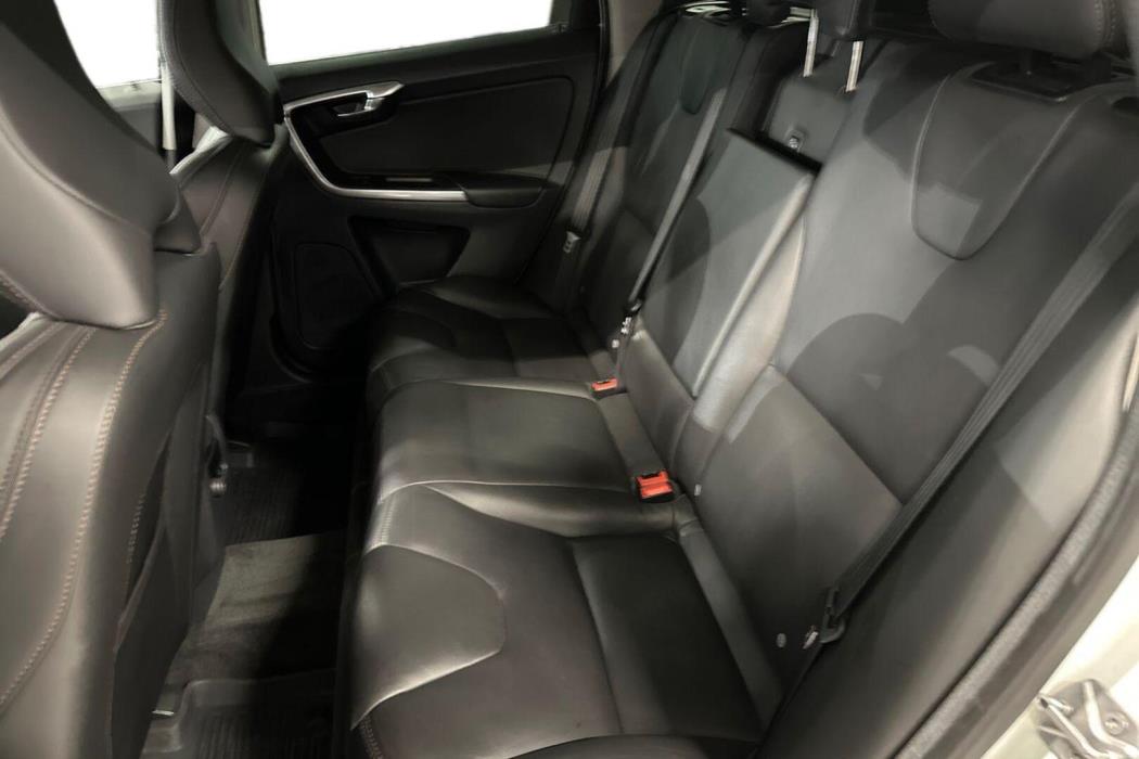 VOLVO XC60 2016
