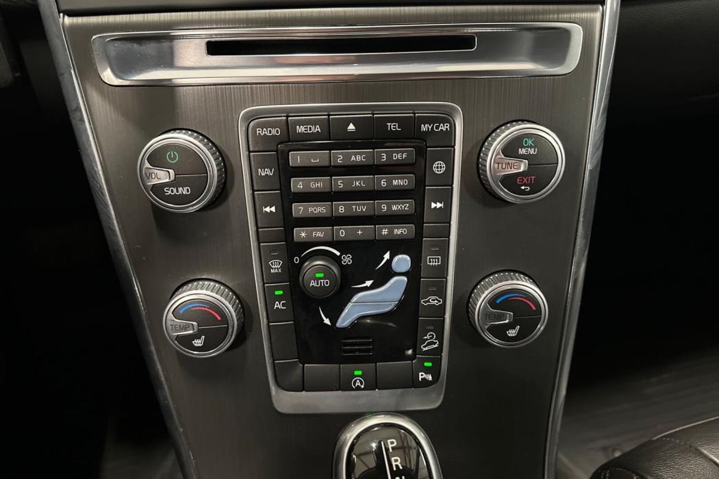 VOLVO XC60 2016