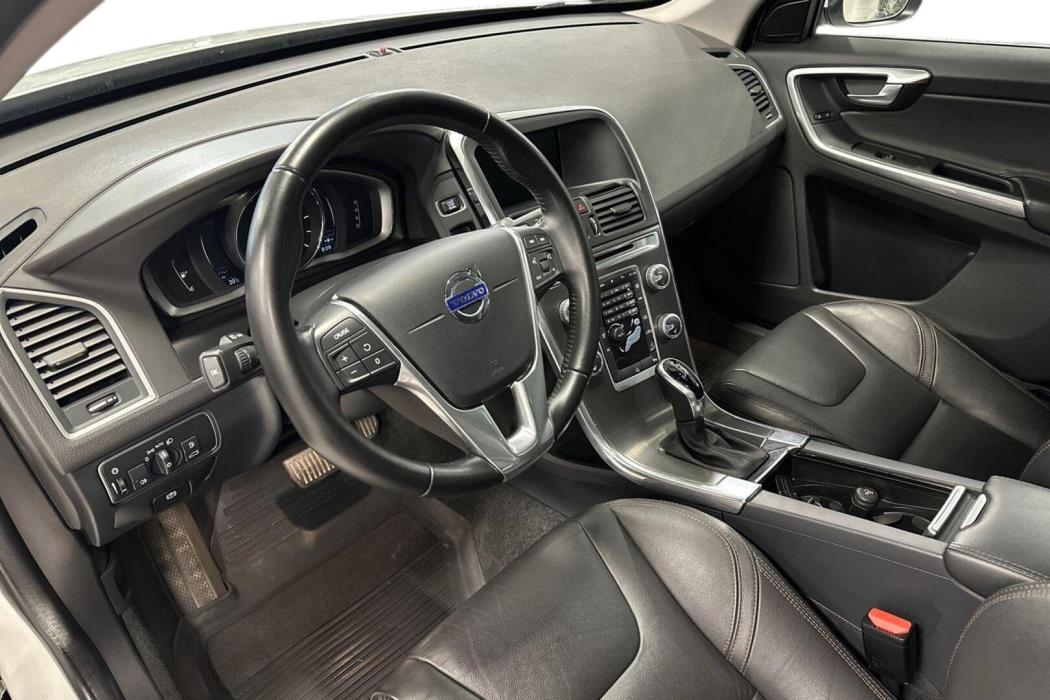 VOLVO XC60 2016