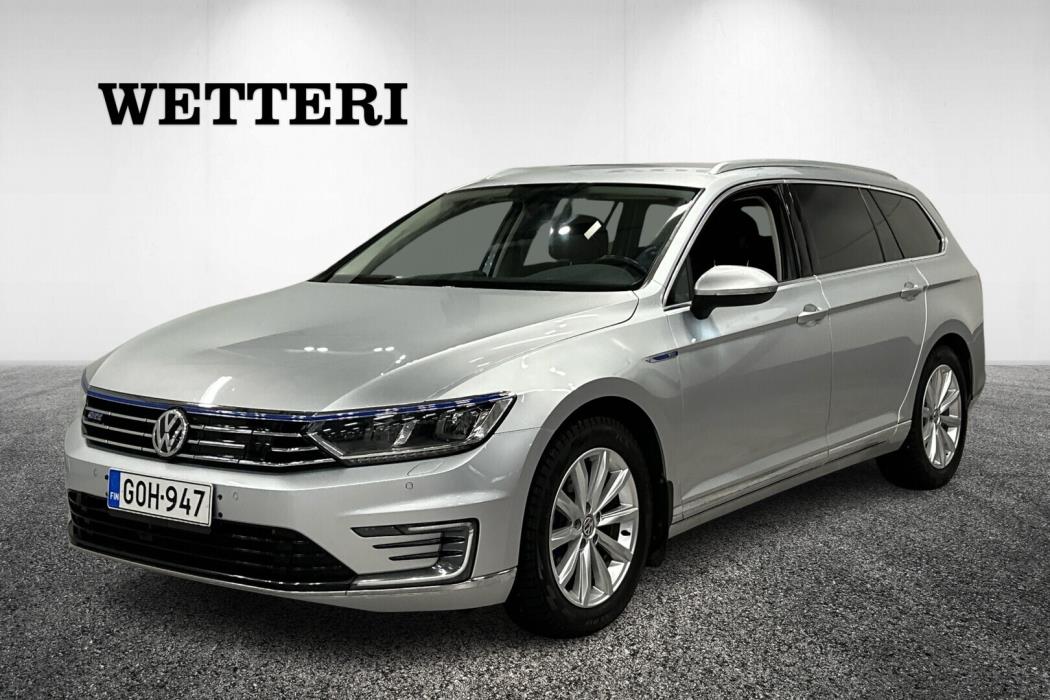 VOLKSWAGEN Passat 2018