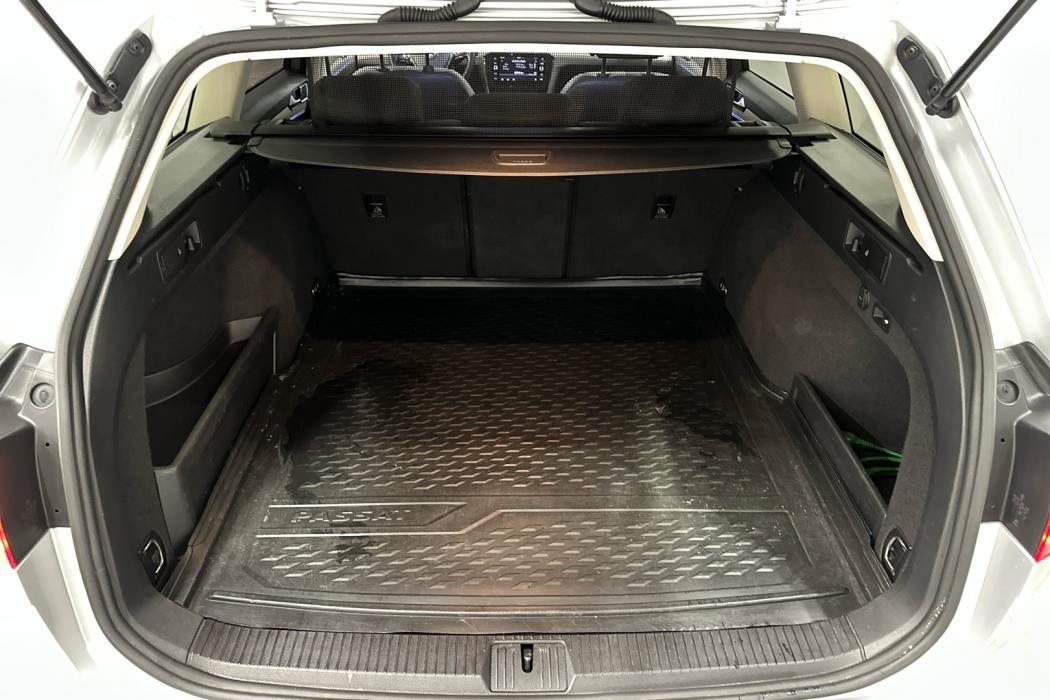 VOLKSWAGEN Passat 2018