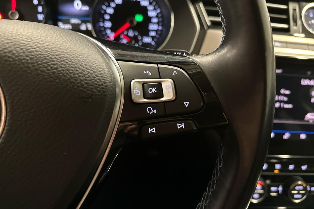 VOLKSWAGEN Passat 2018