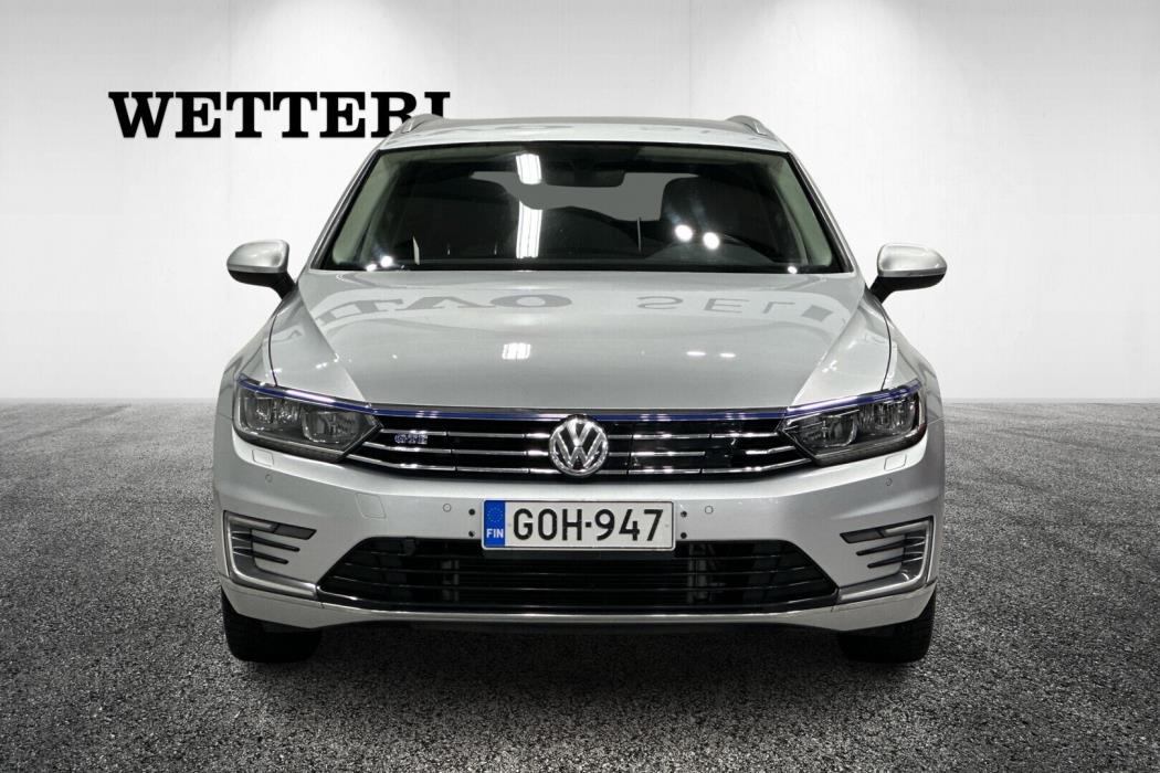 VOLKSWAGEN Passat 2018