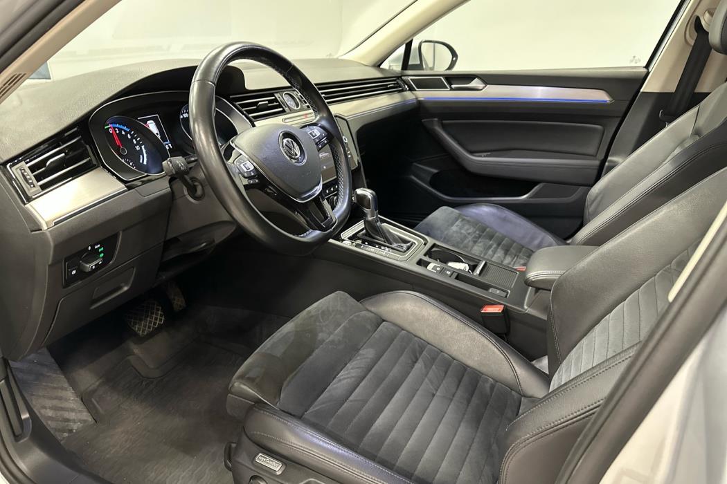 VOLKSWAGEN Passat 2018