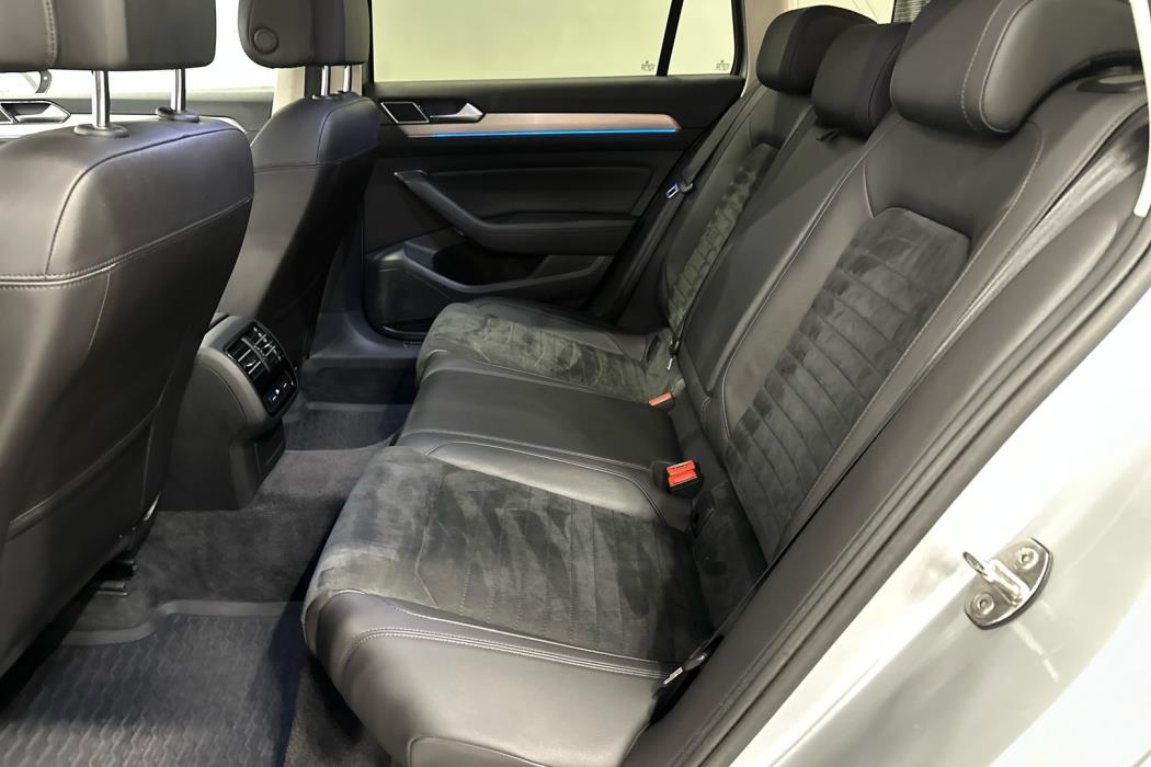 VOLKSWAGEN Passat 2018