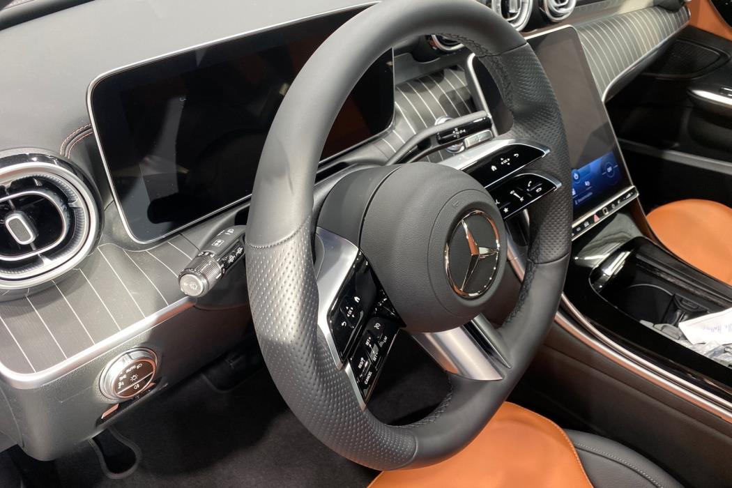 MERCEDES-BENZ C 2022