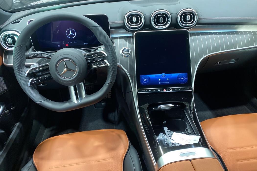 MERCEDES-BENZ C 2022