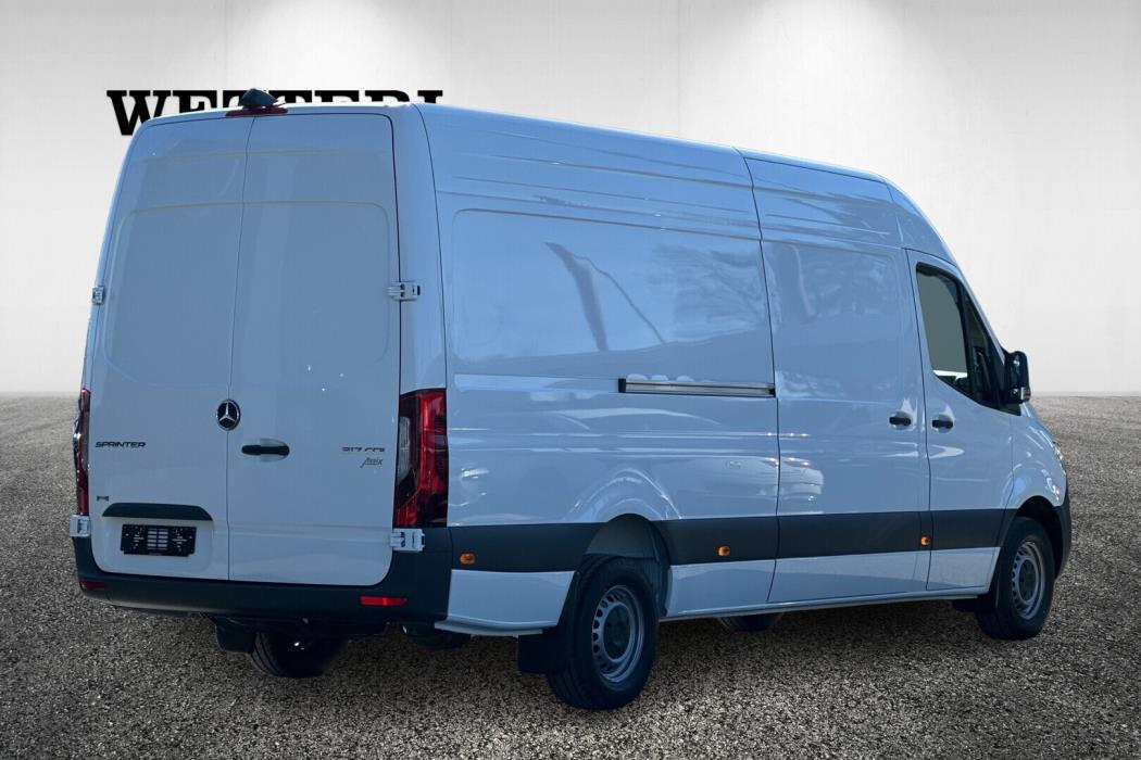 MERCEDES-BENZ Sprinter 2025