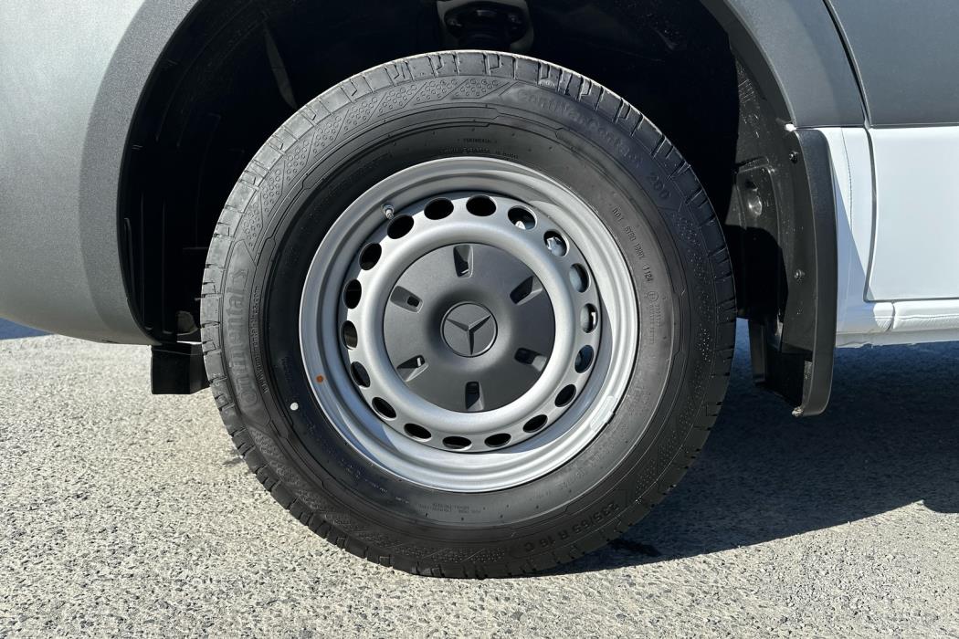 MERCEDES-BENZ Sprinter 2025