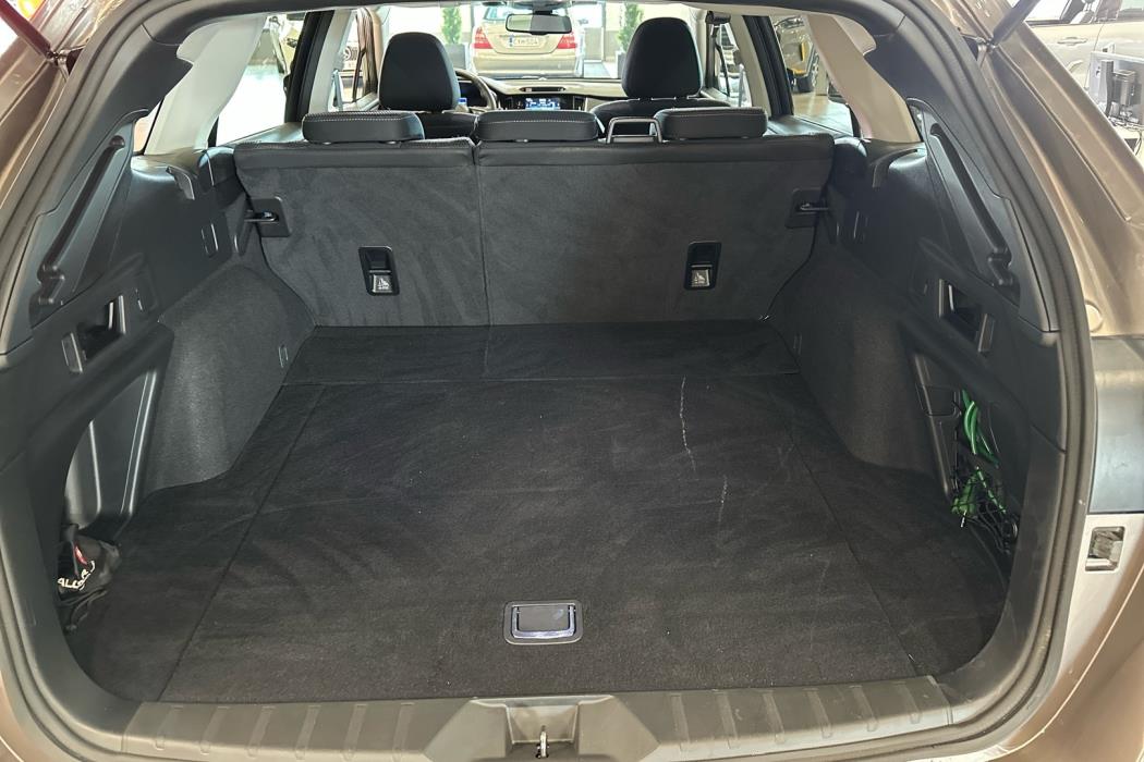 SUBARU Outback 2024