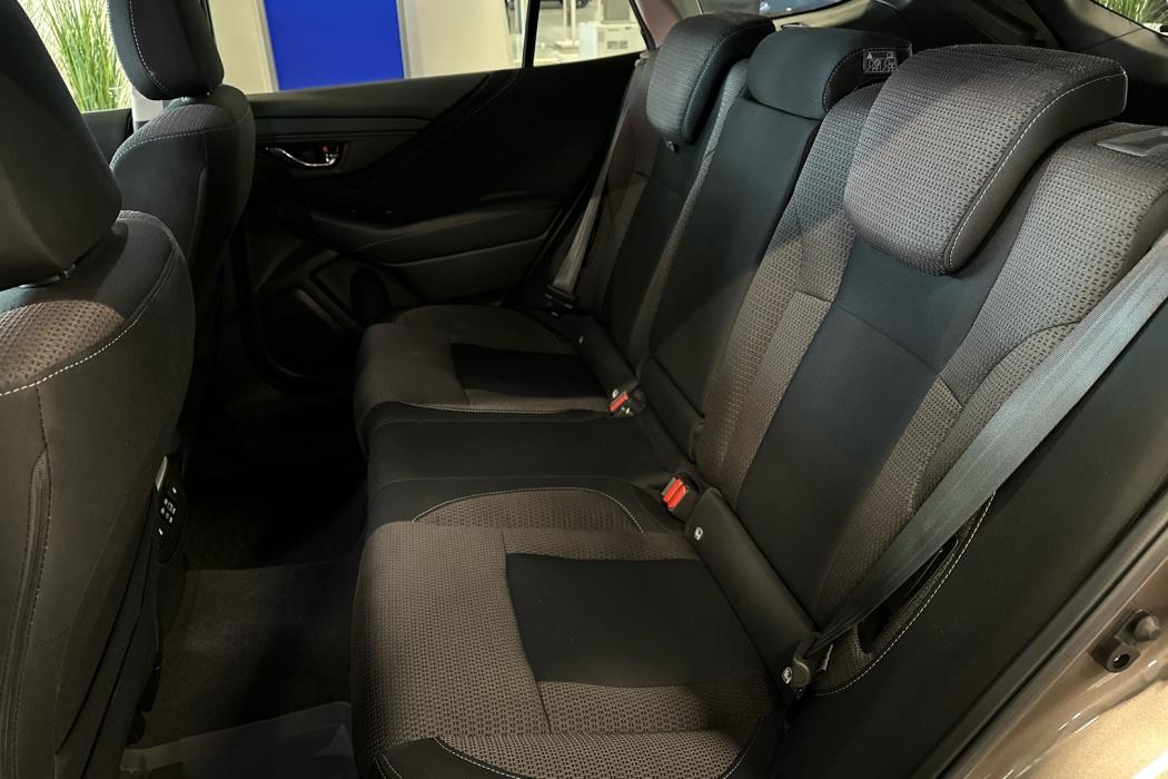 SUBARU Outback 2024