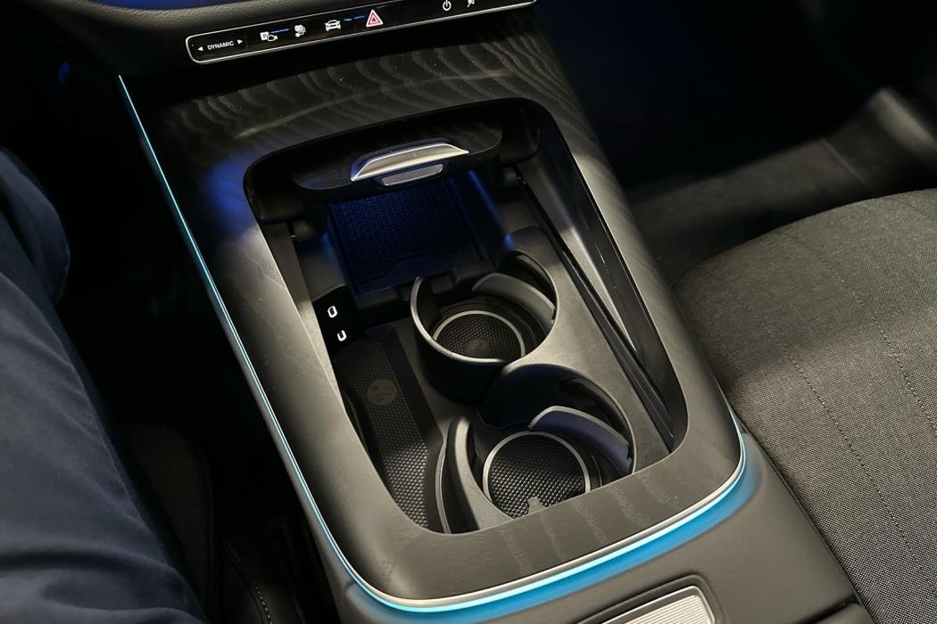 MERCEDES-BENZ E 2025