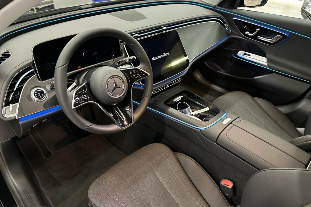 MERCEDES-BENZ E 2025