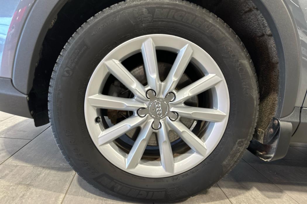 AUDI Q3 2014