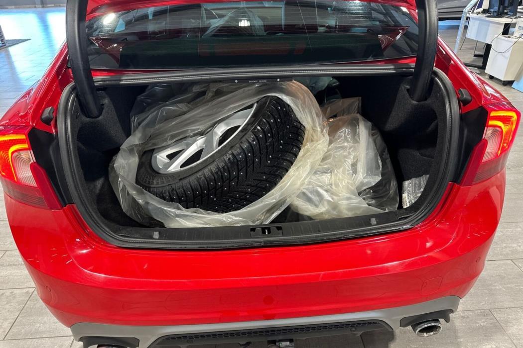 VOLVO S60 2016