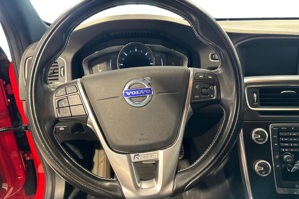 VOLVO S60 2016