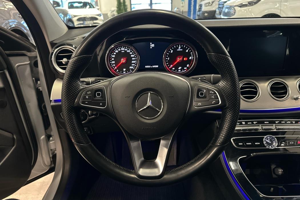 MERCEDES-BENZ E 2017