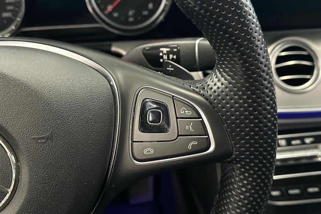 MERCEDES-BENZ E 2017