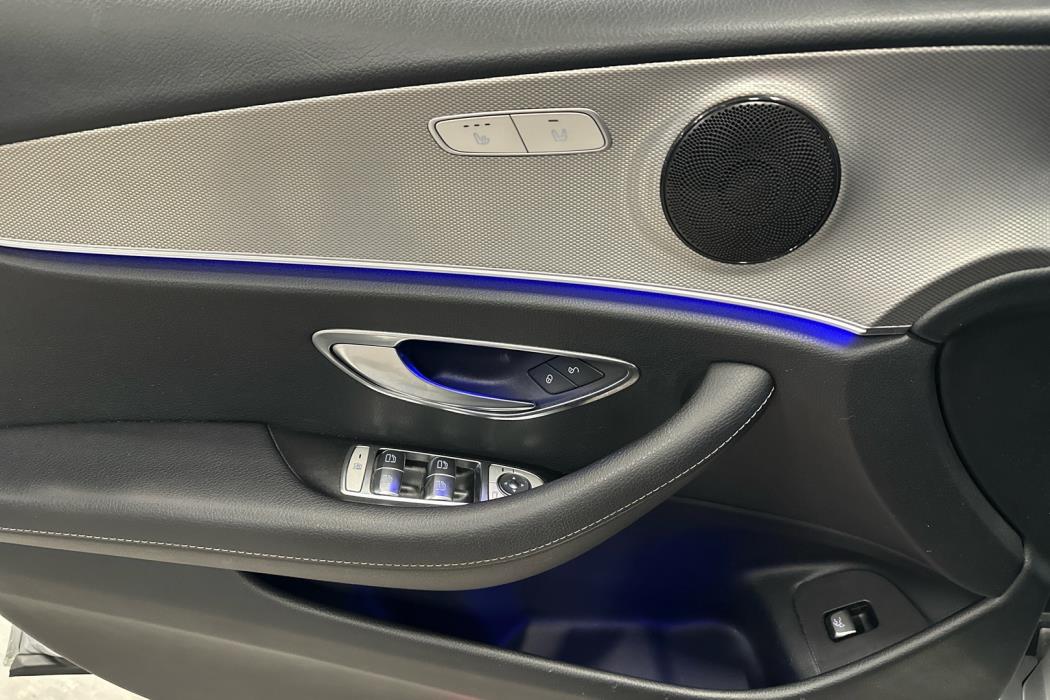 MERCEDES-BENZ E 2017