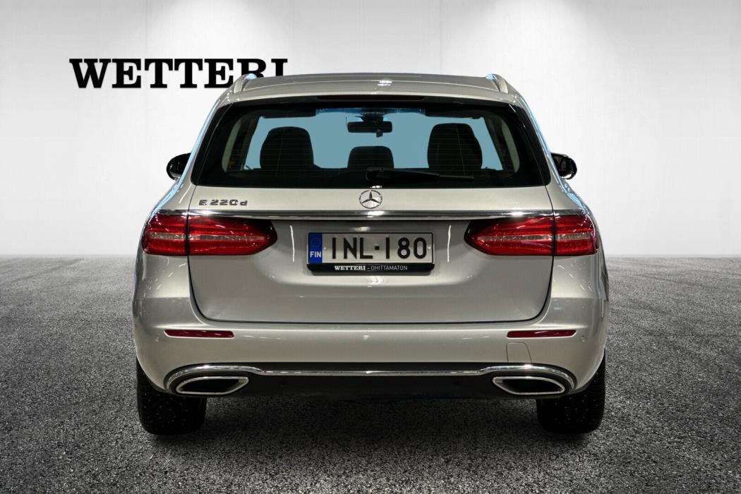 MERCEDES-BENZ E 2017