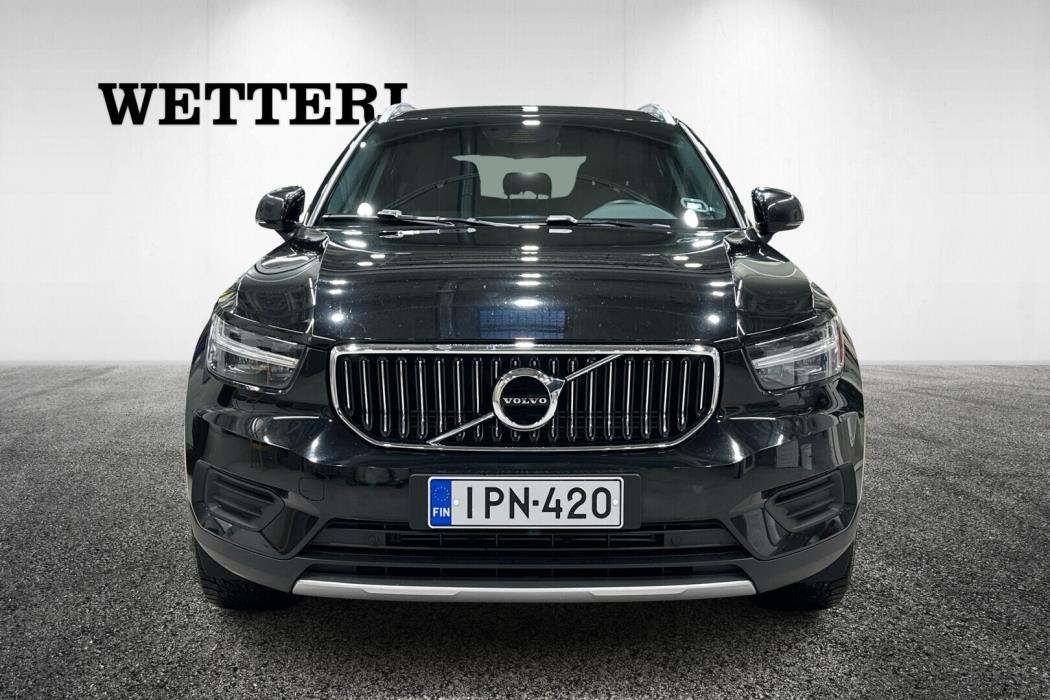 VOLVO XC40 2022