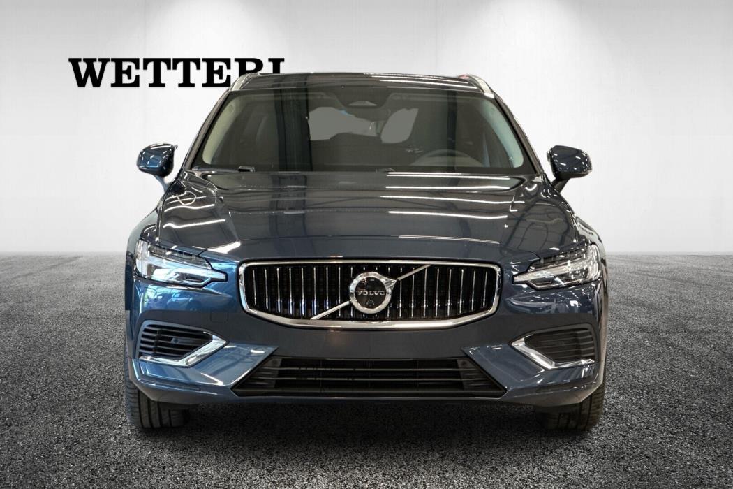 VOLVO V60 2025