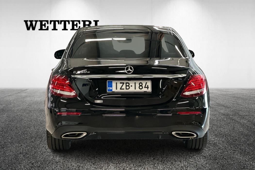 MERCEDES-BENZ E 2018