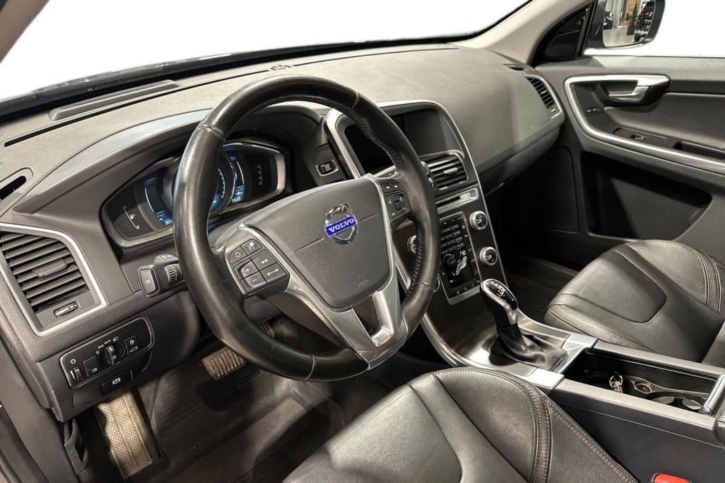 VOLVO XC60 2016