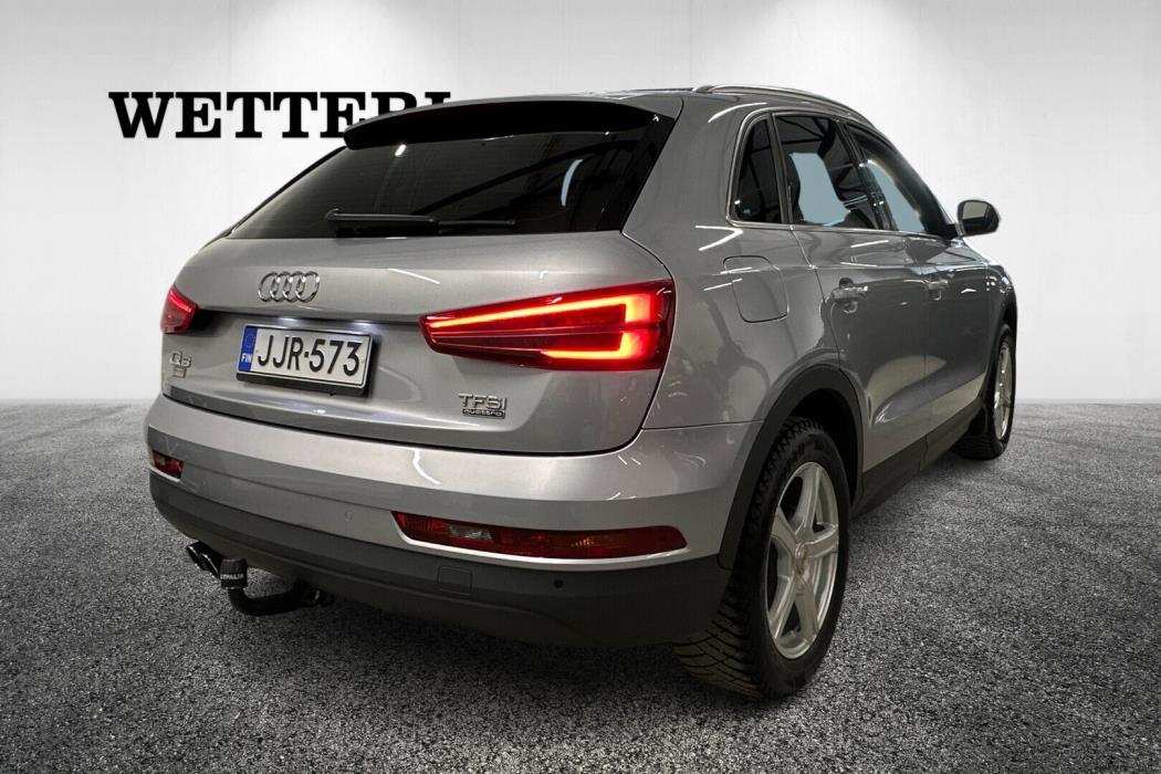 AUDI Q3 2015