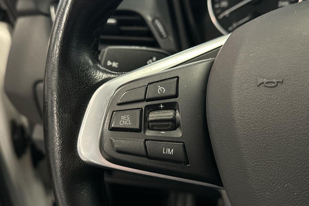 BMW 216 2016