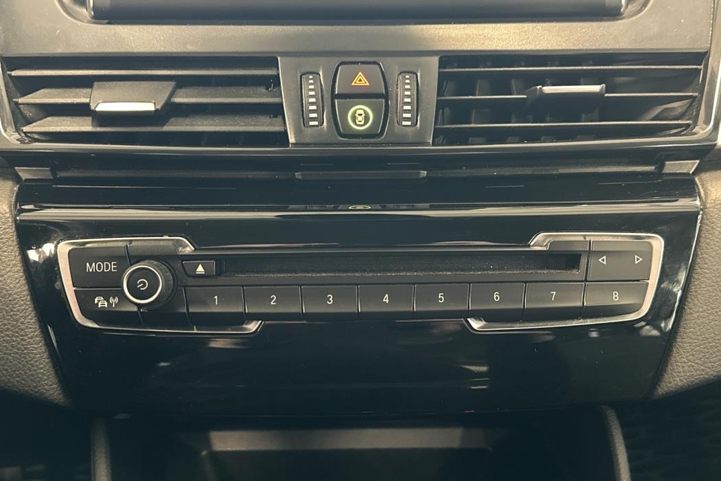 BMW 216 2016