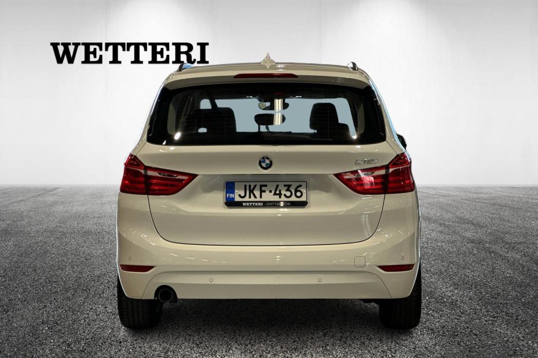 BMW 216 2016