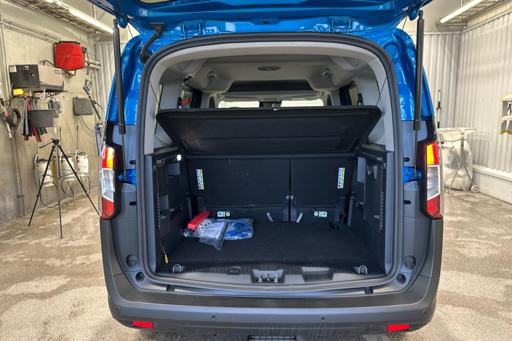 FORD Tourneo Courier 2025