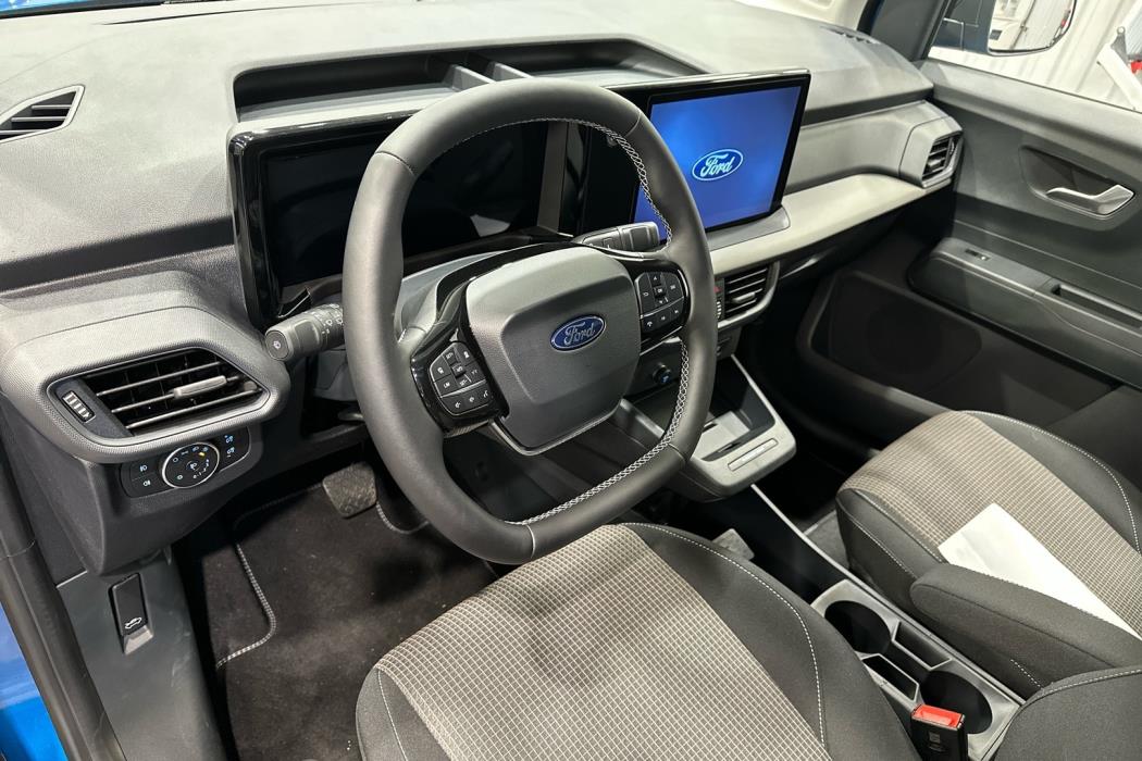 FORD Tourneo Courier 2025