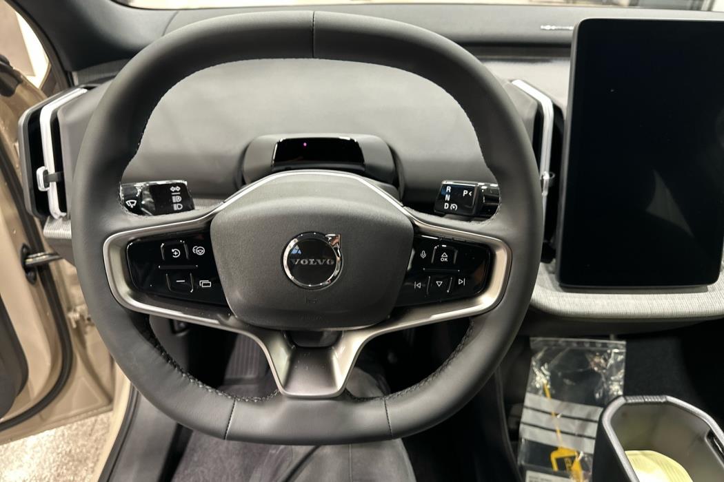VOLVO EX30 2026