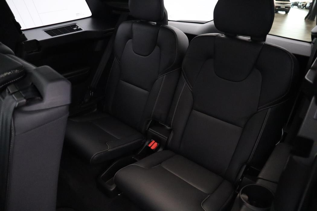 VOLVO XC90 2023