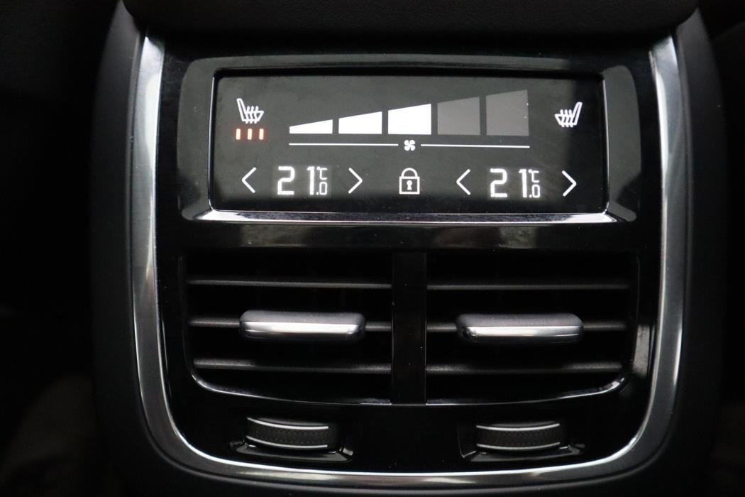 VOLVO XC90 2023