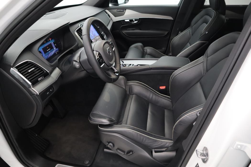 VOLVO XC90 2023